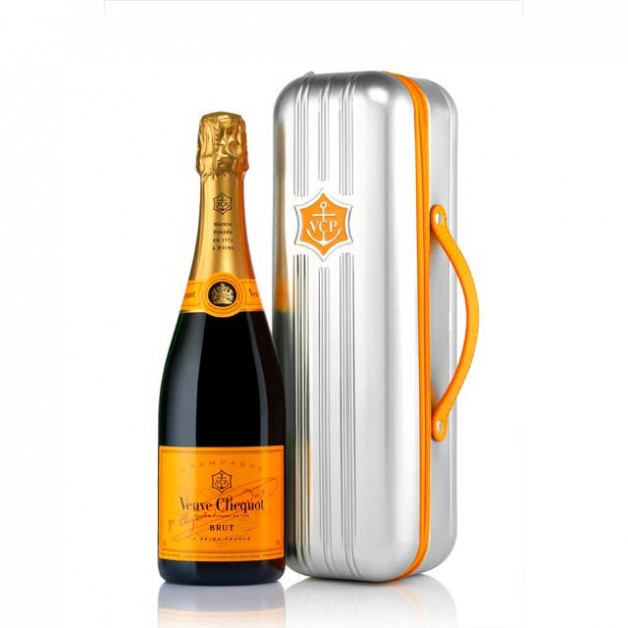 Veuve_Clicquot_Suitcase